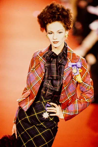 Look 9